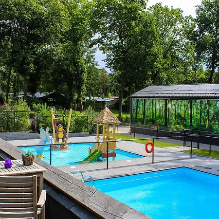 Сasa de vacaciones Luxury Near Veluwe Park Hoenderloo