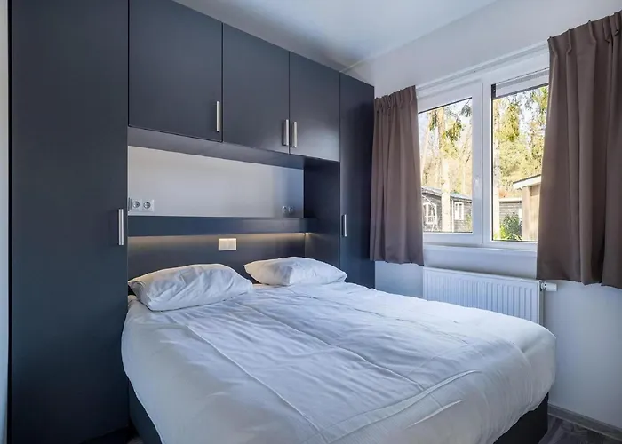 Сasa de vacaciones Luxury Near Veluwe Park *