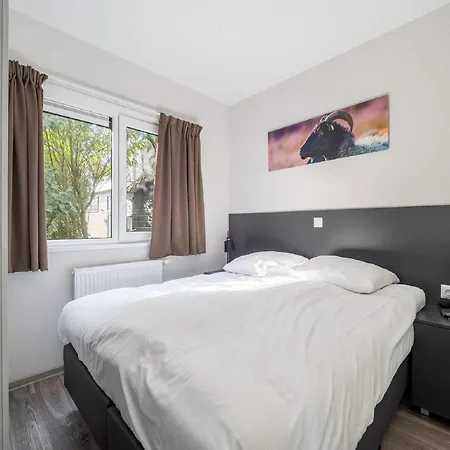 Luxury Near Veluwe Park 霍德鲁