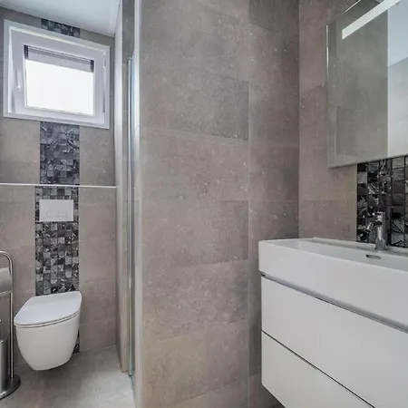 Luxury Near Veluwe Park 度假居