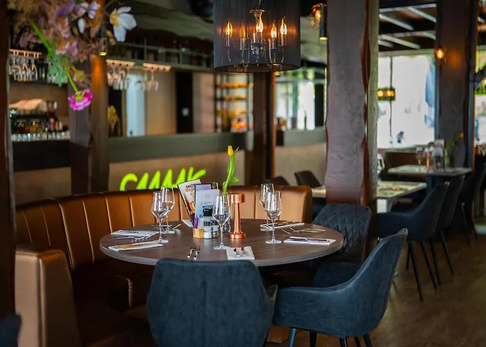 בית נופש Luxury Near Veluwe Park